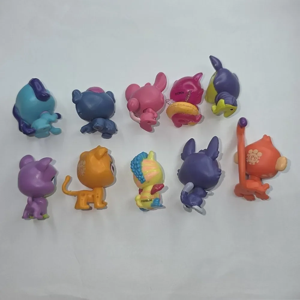 LPS Littlest Pet Shop Mini Animal Figurine Toy Bundle